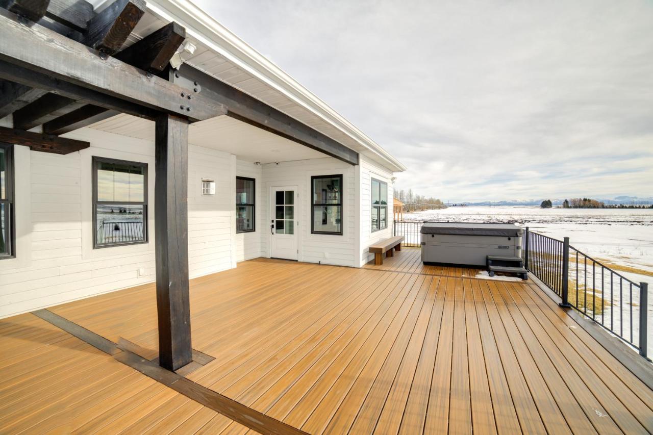 Teton Valley Getaway With Private Deck And Hot Tub! Ashton Exterior photo